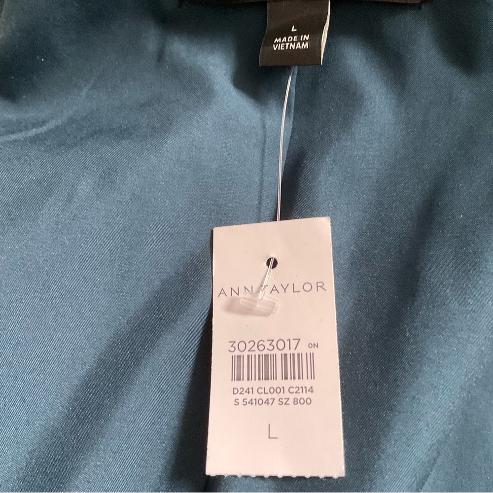 Ann Taylor Spotted Modern Trench Coat Size Large - Picture 13 of 16